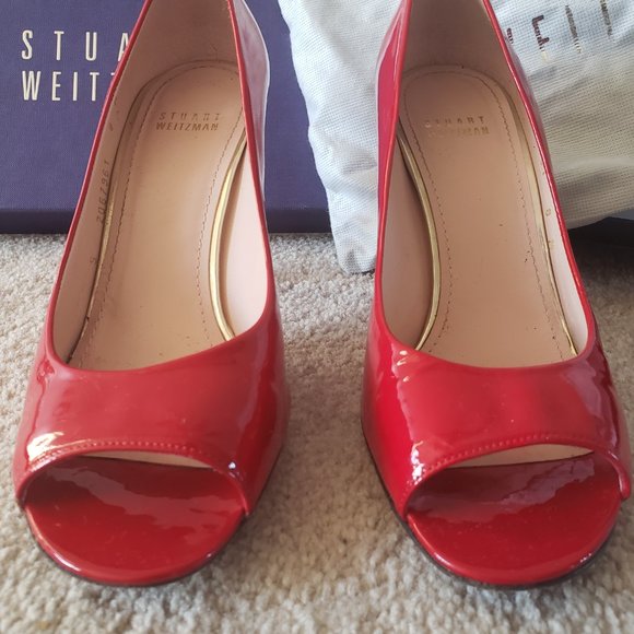 Stylish Red Amiline red patent peep toe pumps Stuart Weitzman 8 - Picture 7 of 11